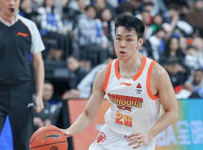 LOVE体育直播-难怪庞峥麟能投进全明星！挡拆配合撕碎北京防守，突破侵略性拉满|江苏|哈里-贾尔斯|曾凡博|比赛|球队_新浪体育_新浪新闻