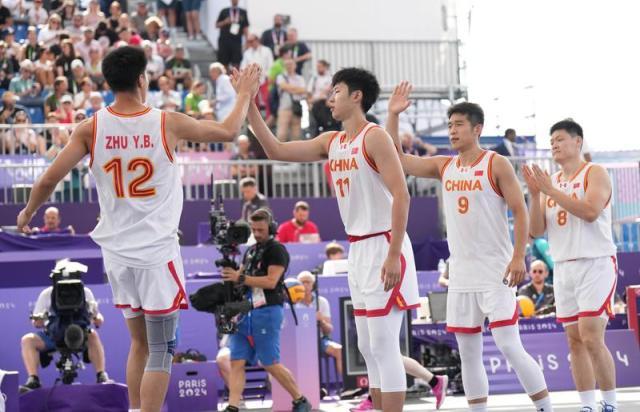 爱体育体育-三人男篮出局！进攻无力成最大短板