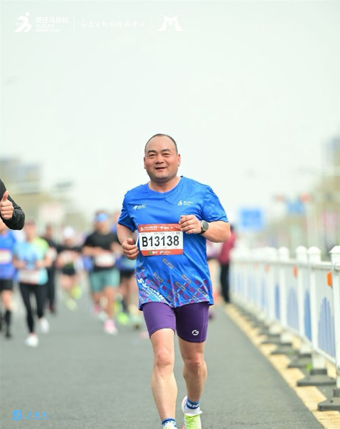 爱体育体育直播官方平台-迁马·跑在水美酒乡｜王震：迁马予力 奔跑不止|马拉松|淮安市|江苏省|报名|训练_新浪新闻