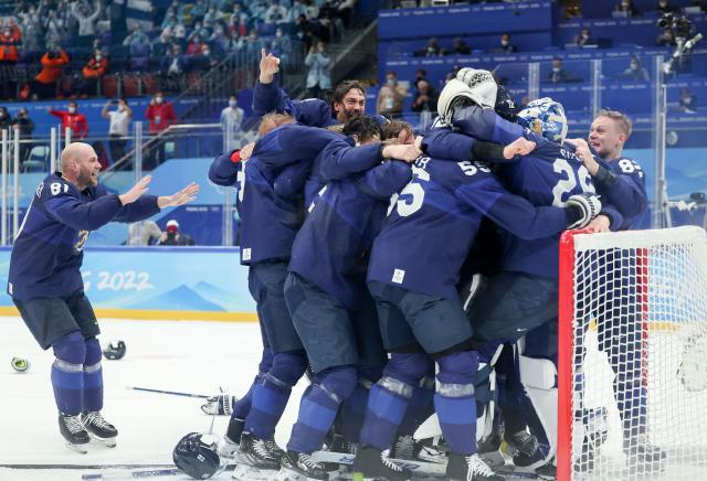 篮球足球直播-冬奥20日综述：挪德中金牌前三 男子冰球芬兰夺金